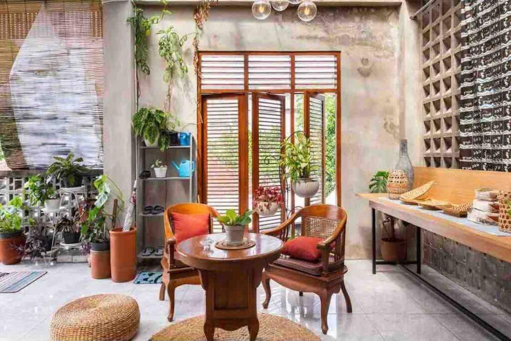 Teras Sabin Hotel Ngabean Екстериор снимка